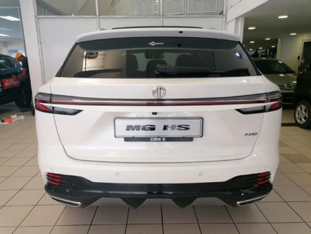 2026-MG-HS-15T-Luxury-Auto_3