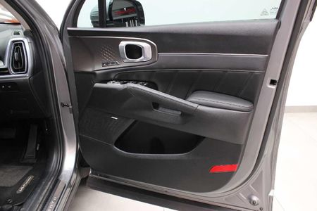 2025-Kia-Sorento-22D-SXL-AWD_18