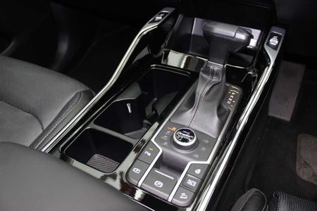 2025-Kia-Sorento-22D-SXL-AWD_26