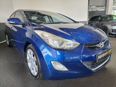 2012-Hyundai-Elantra-18-GLS-Executive_6