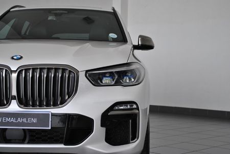 2018-BMW-X5-M50d_9
