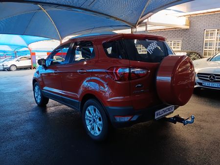 2017-Ford-EcoSport-10-EcoBoost-Titanium_4