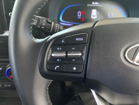 2024-Hyundai-Venue-10-TGDI-Fluid_15