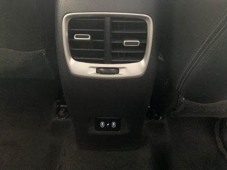 2024-Hyundai-Venue-10-TGDI-Fluid_7