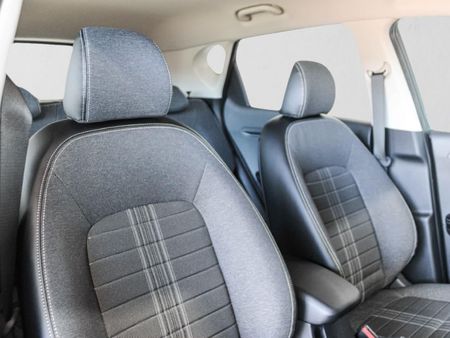 2026-Kia-Sonet-15-LS-Auto_14