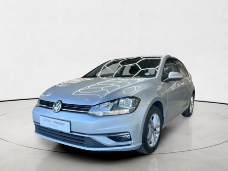 2020-Volkswagen-Golf-VII-10-TSI-Comfortline_0