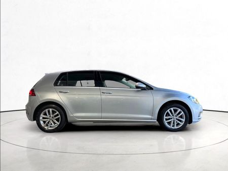 2020-Volkswagen-Golf-VII-10-TSI-Comfortline_2