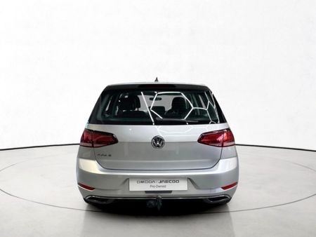 2020-Volkswagen-Golf-VII-10-TSI-Comfortline_4