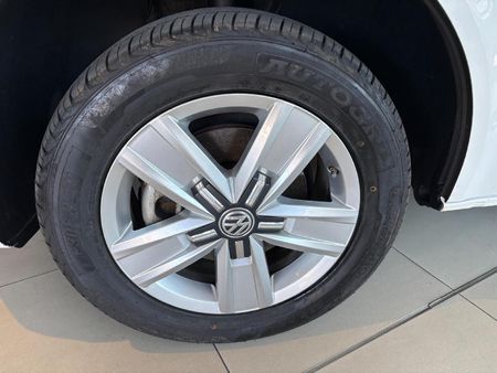 2023-Volkswagen-Kombi-20-TDI-Auto-103kW-Trendline_10