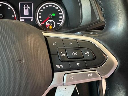 2023-Volkswagen-Kombi-20-TDI-Auto-103kW-Trendline_7