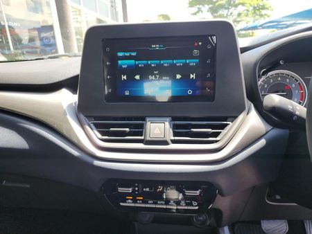 2026-Suzuki-Baleno-15-GL-Auto_11