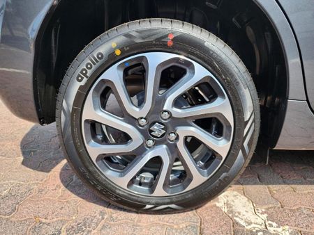 2026-Suzuki-Baleno-15-GLX_17