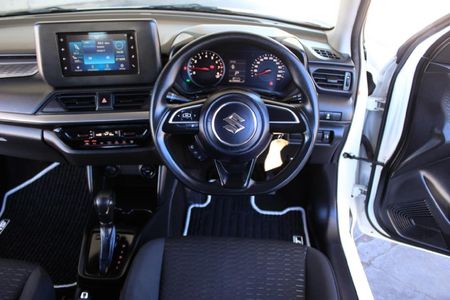 2025-Suzuki-Swift-12-GL-Auto_11
