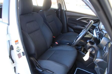 2025-Suzuki-Swift-12-GL-Auto_15