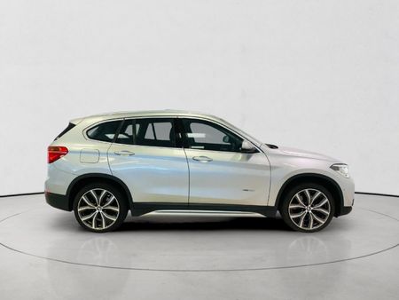 2016-BMW-X1-xDrive20i-Auto_2