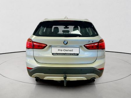 2016-BMW-X1-xDrive20i-Auto_4