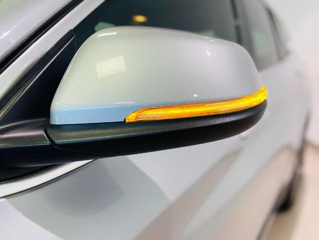 2016-BMW-X1-xDrive20i-Auto_8