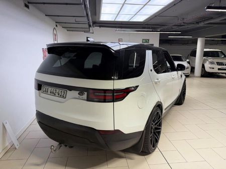 2018-Land-Rover-Discovery-30-TD6-HSE_4