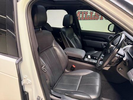 2018-Land-Rover-Discovery-30-TD6-HSE_7