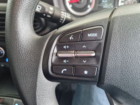 2026-Hyundai-Grand-i10-12-Motion-Auto_11