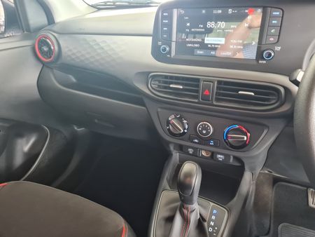 2026-Hyundai-Grand-i10-12-Motion-Auto_7