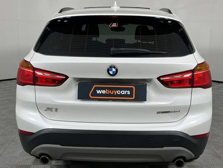 2018-BMW-X1-sDrive20i-Auto_15