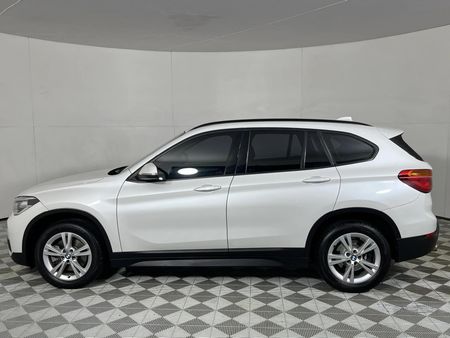 2018-BMW-X1-sDrive20i-Auto_16