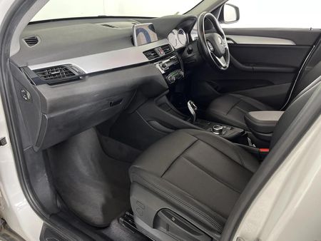 2018-BMW-X1-sDrive20i-Auto_6