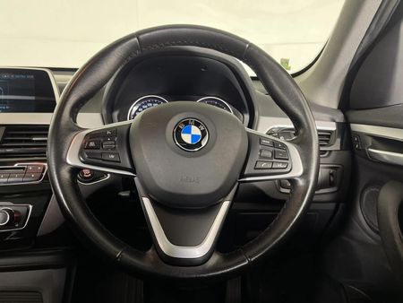 2018-BMW-X1-sDrive20i-Auto_8