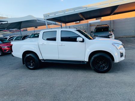 2018-Isuzu-KB-250-D-Teq-HO-LE-4x4-Double-Cab_10