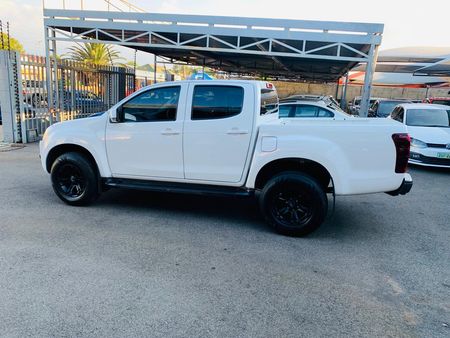 2018-Isuzu-KB-250-D-Teq-HO-LE-4x4-Double-Cab_12