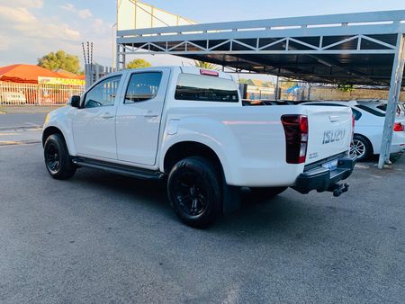 2018-Isuzu-KB-250-D-Teq-HO-LE-4x4-Double-Cab_13