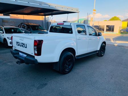 2018-Isuzu-KB-250-D-Teq-HO-LE-4x4-Double-Cab_18