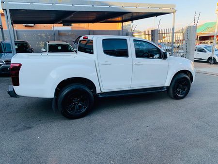 2018-Isuzu-KB-250-D-Teq-HO-LE-4x4-Double-Cab_20