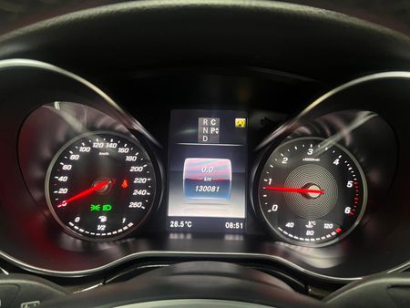 2020-Mercedes-Benz-V-Class-V-250d-Avantgarde-Auto_11
