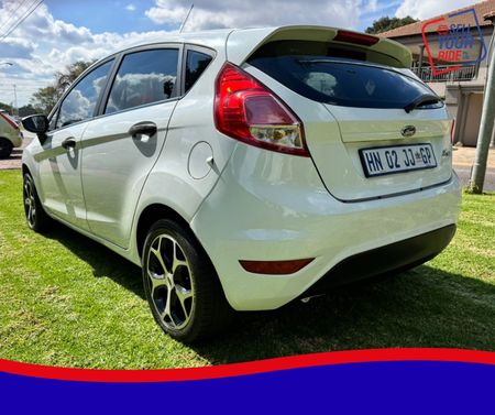 2017-Ford-Fiesta-14-Ambiente-5-dr_4