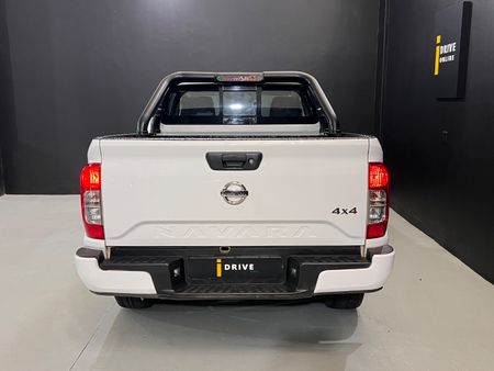 2021-Nissan-Navara-25-DDTi-SE-Plus-4X4-Double-Cab_4