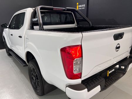 2021-Nissan-Navara-25-DDTi-SE-Plus-4X4-Double-Cab_8