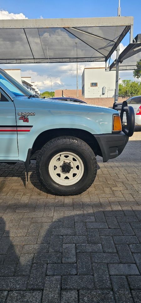 1988-Mazda-B-Series-B2600-4x4-Drifter-Single-Cab_20