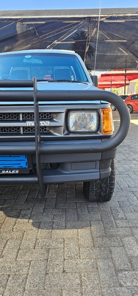 1988-Mazda-B-Series-B2600-4x4-Drifter-Single-Cab_23