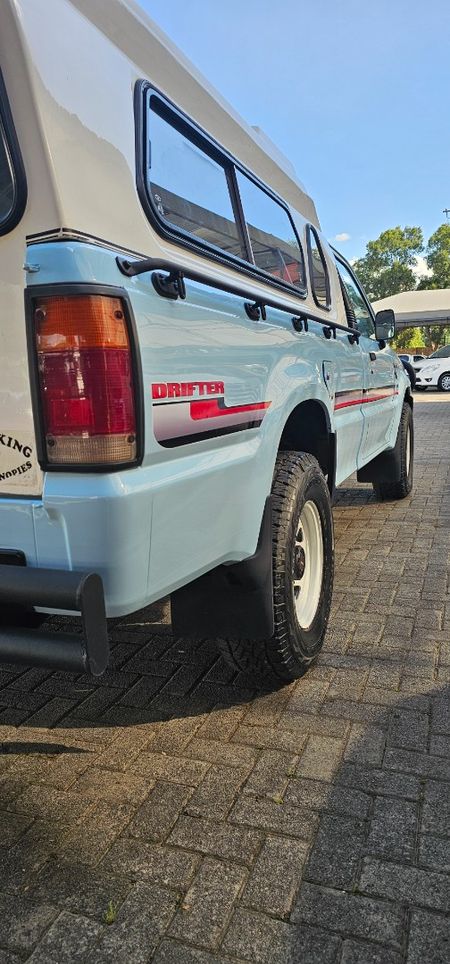 1988-Mazda-B-Series-B2600-4x4-Drifter-Single-Cab_2