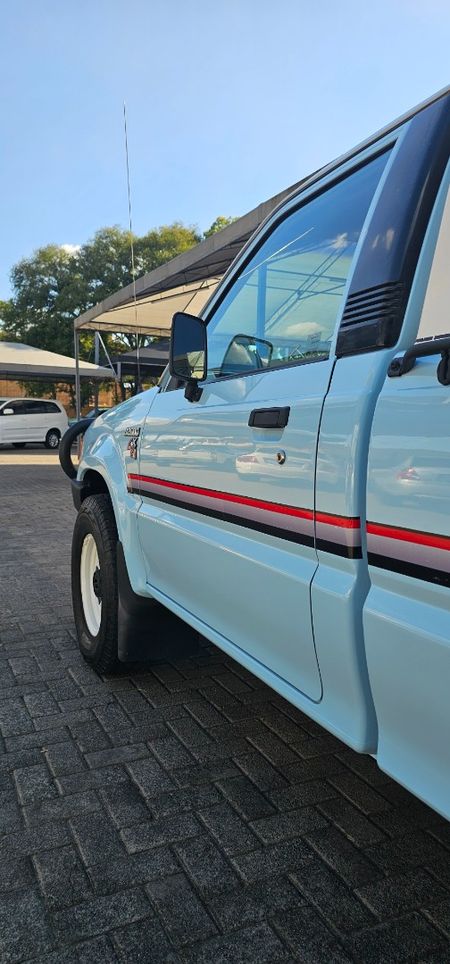1988-Mazda-B-Series-B2600-4x4-Drifter-Single-Cab_29