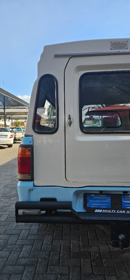 1988-Mazda-B-Series-B2600-4x4-Drifter-Single-Cab_3