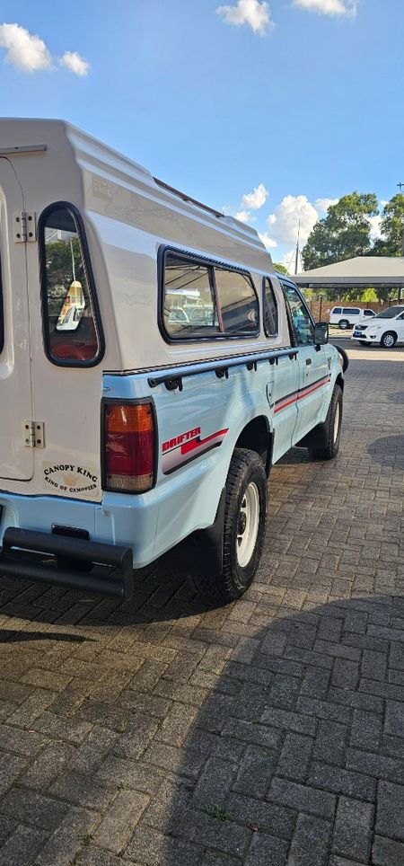1988-Mazda-B-Series-B2600-4x4-Drifter-Single-Cab_42