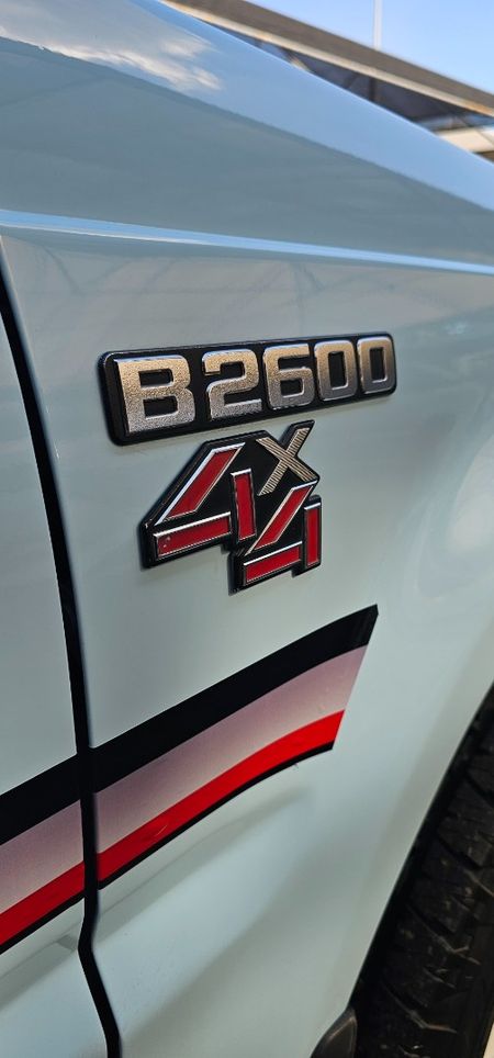 1988-Mazda-B-Series-B2600-4x4-Drifter-Single-Cab_6
