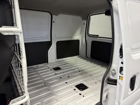 2023-Suzuki-Eeco-12-Panel-Van_10