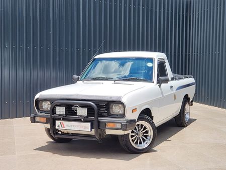 2009-Nissan-1400-Heritage-Edition-number-31-of-150_2