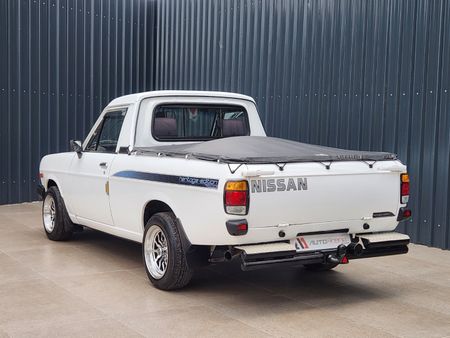 2009-Nissan-1400-Heritage-Edition-number-31-of-150_4