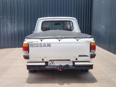 2009-Nissan-1400-Heritage-Edition-number-31-of-150_6
