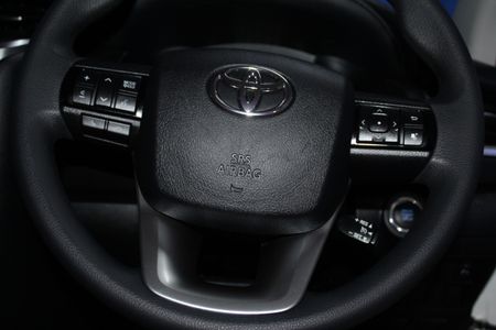 2025-Toyota-Fortuner-24-GD-6-RB-Auto_7